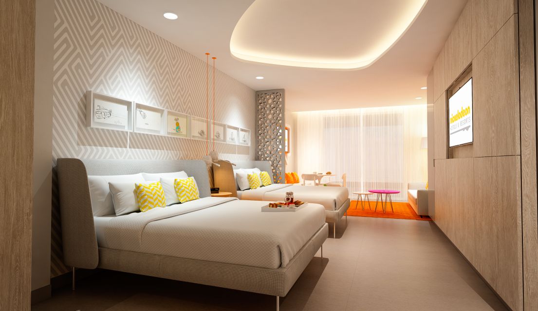 Swim-Up Oceanfront Queen Suite